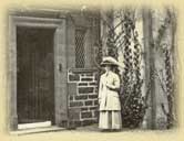 photo of front door circa 1911
		  